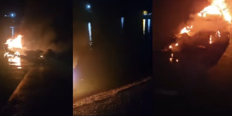 DRAMA NA PAZARSKOJ PLAŽI: Gliser zapaljen i djelimično potonuo, mladić napustio plovilo prije požara