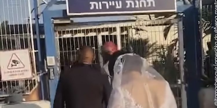 PALESTINSKI MLADENCI UHAPŠENI NA DAN VJENČANJA, BEN-GVIR SLAVI: “Ne mogu oni kako hoće”