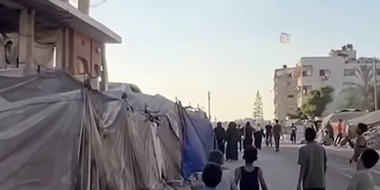 Izraelskim okupatorima smetaju zmajevi od papira, jedina igračka Palestinske djece VIDEO