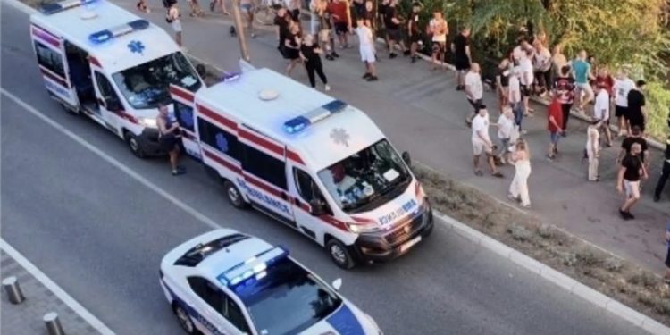 Petogodišnja djevojčica podlegla povredama nakon stravične nesreće, na pješačkoj stazi ih pokosilo auto