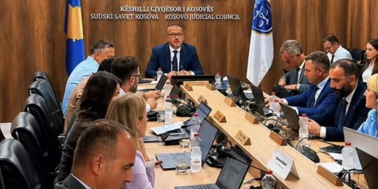 VUČIĆEVA POLITIKA NA SJEVERU KOSOVA IZIGRALA SRBE: Odbijen zahtjev za povratak na posao