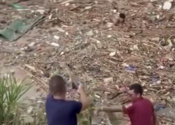 Snimak katastrofe u Nepalu izazvao čuđenje: snimali davljenje dječaka a nisu pomogli