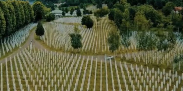 U Srebrenici najavljen skup srpskih nacionalista nakon smrti osuđenog ratnog zločinca: „Ponovo kopaju po ranama preživjelih“