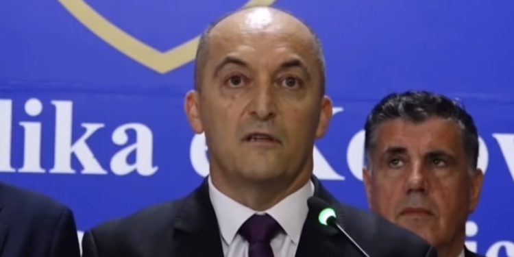 NOVI DOGOVOR U PRIŠTINI: KURTI I ABDIXHIKU STALI IZA BEKIMA SEJDIUA ZA PREDSJEDNIKA KOSOVA