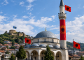 Uoči presude u Hagu, Islamska zajednica Kosova naredila isticanje zastava UÇK na minaretima džamija
