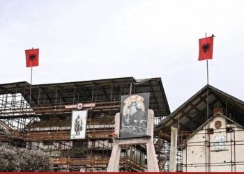 35 bivših pripadnika srpskih snaga optuženo za ratne zločine nad Albancima u Prekazu na Kosovu