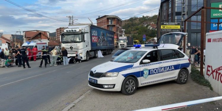 TRAGEDIJA U ČERKEZ MAHALI U NOVOM PAZARU: Kamion udario ženu, preminula na licu mjesta