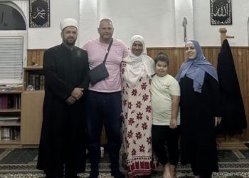 POSEBAN TRENUTAK U DŽAMIJI: Sandra izgovorila šehadet i prihvatila islam
