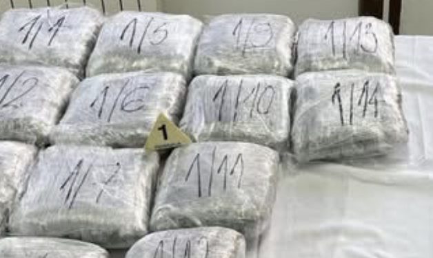 NOGOMETAŠ UHAPŠEN S 14 KILOGRAMA MARIHUANE, RODITELJI MU POLICAJCI