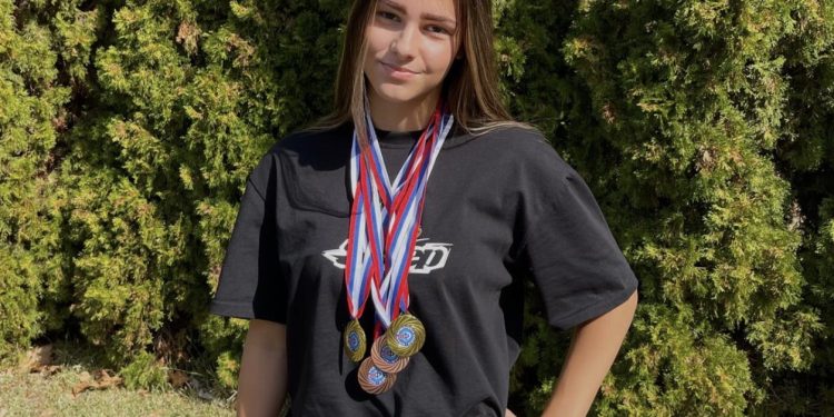ČETIRI MEDALJE ZA HENU KECAP: TUTINKA BRILJIRALA NA PRVENSTVU SRBIJE