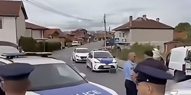 DVOSTRUKO UBISTVO KOD GNJILANA: Suprug ubio ženu i njenog brata, rođak teško ranjen