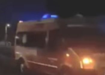 INCIDENT KOD KRAGUJEVCA: Metalnim znakom gađali Hitnu pomoć iz Tutina dok je prevozila pacijenta