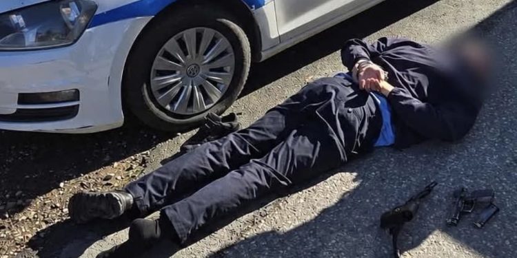 UHAPŠENO 5 POLICAJACA ZBOG IZNUĐIVANJA NOVCA OD VOZAČA za saobraćajne prekršaje